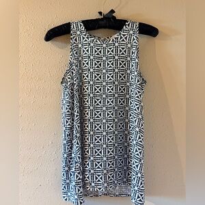 Blue and White Loft Geometric Patterned Sleeveless Shirt / Dressy Tank Top